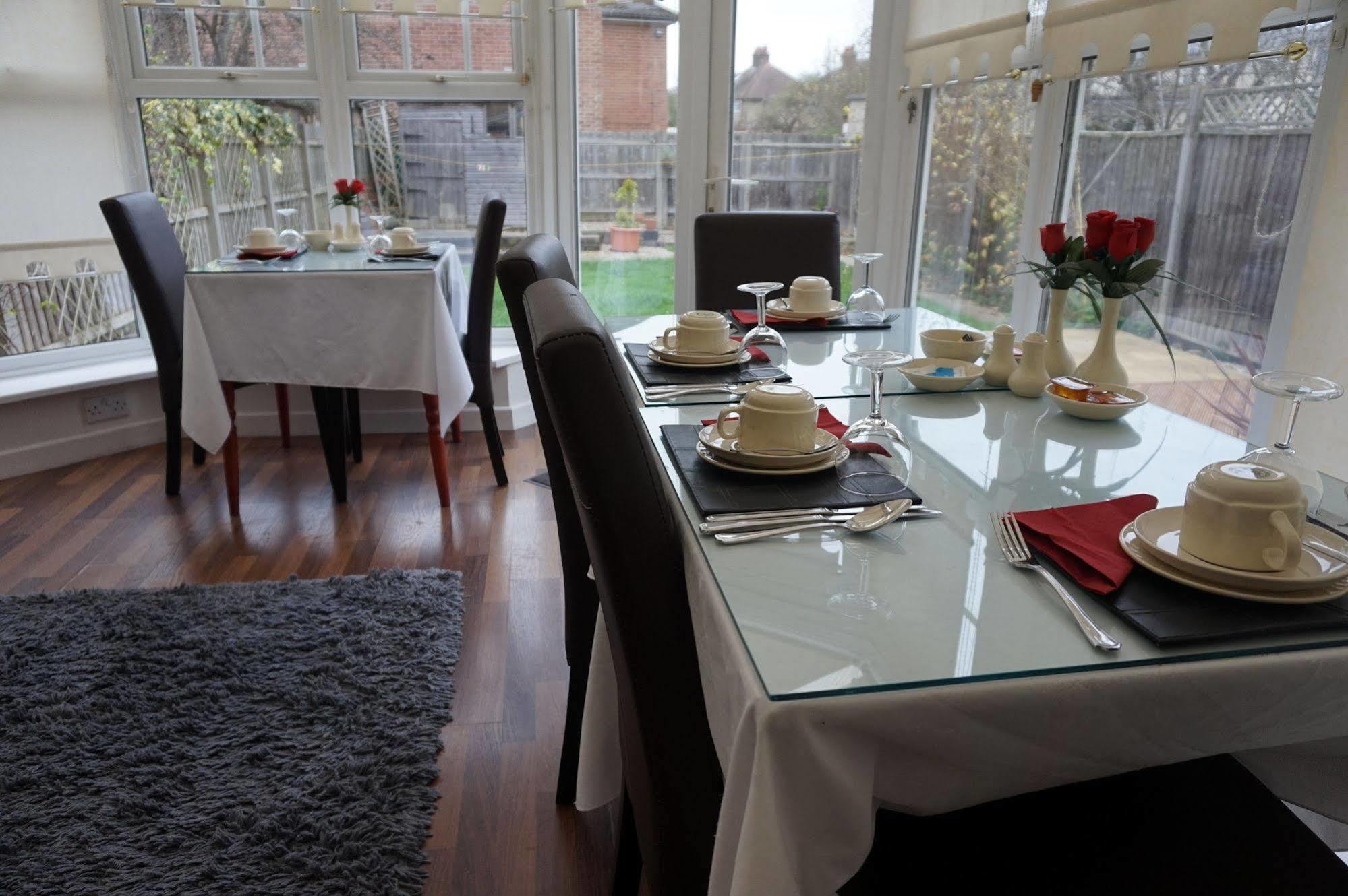 The Ridings Guest House South Hinksey ภายนอก รูปภาพ