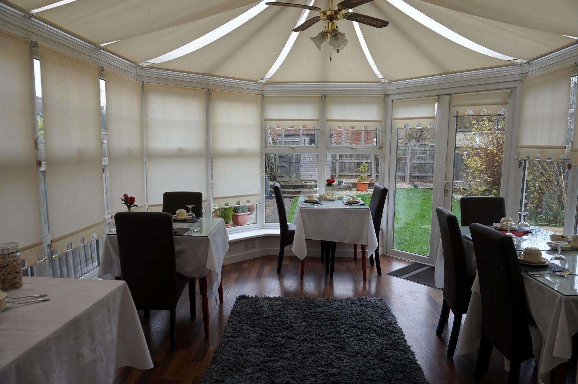 The Ridings Guest House South Hinksey ภายนอก รูปภาพ